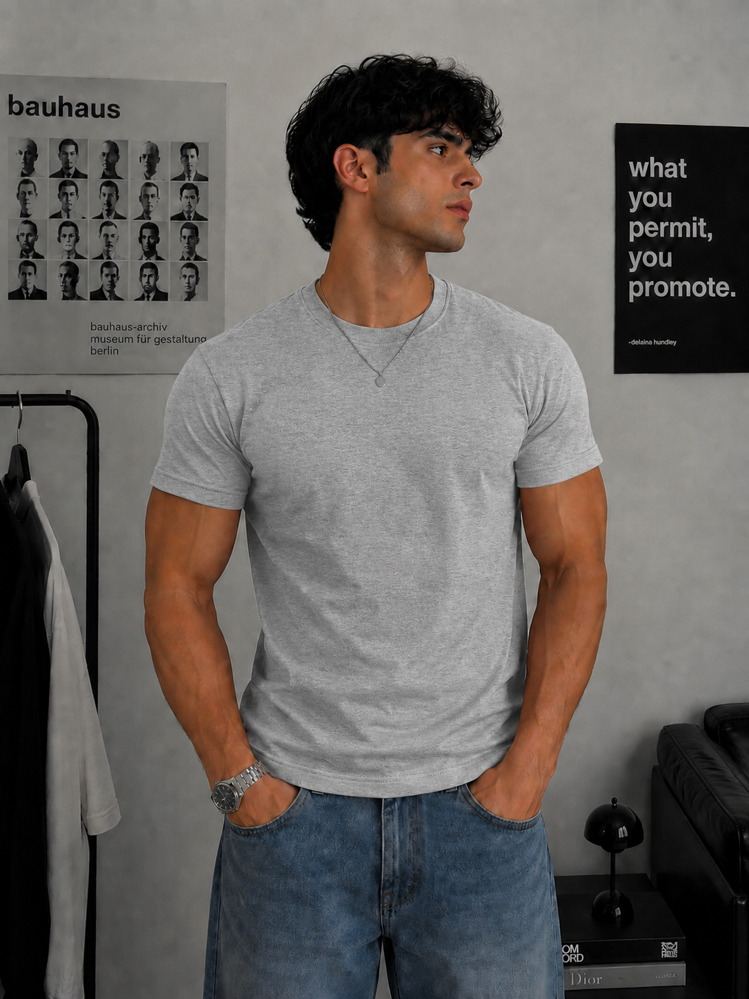 BASIC T-SHIRT